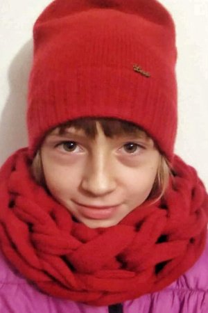 Работа Комплект – шапочка бини и снуд из кашемира.