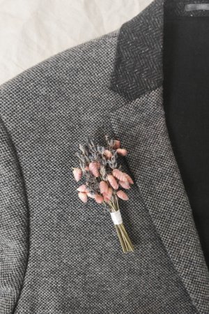 Работа Мини букетики с сухоцветов, бутоньерки из сухоцветов,