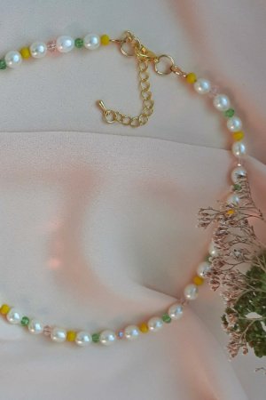 Робота Яскравий чокер зі справжніми перлинами 