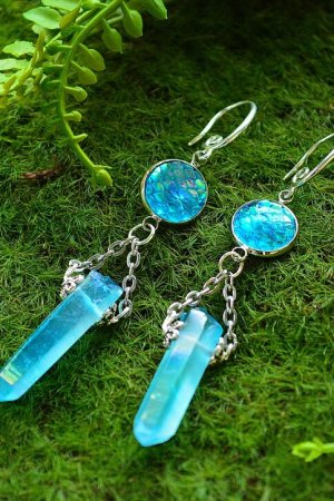 Работа Голубые сережки маятники из серебра и кристала кварца