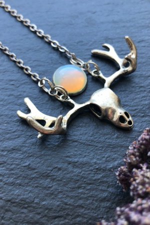 Робота Ланцюжок із кулоном у вигляді черепа лося