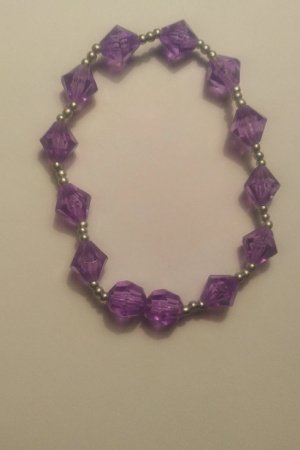 Работа Браслет из бисера и бусин, браслет, фиолетовый браслет