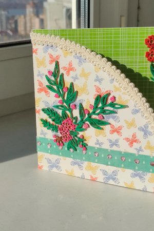 Робота Відкривається листівка незвичайної форми "Спогади про літо"