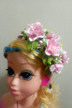 Робота Обідок із квітами яблучне цвітіння