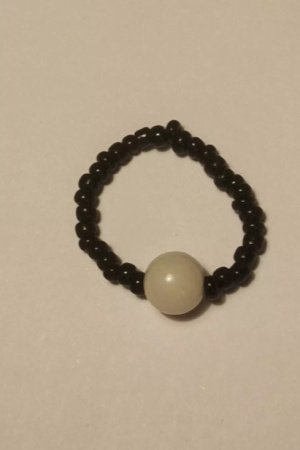 Робота Кільце з бісеру, Класичне кільце, кільце з намистиною