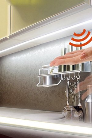 Работа LED светильник для кухни и мебели с датчиком движения