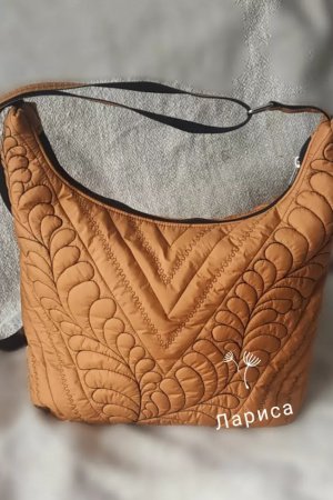 Робота Сумки хобо. Стігана сумка з плащової тканини