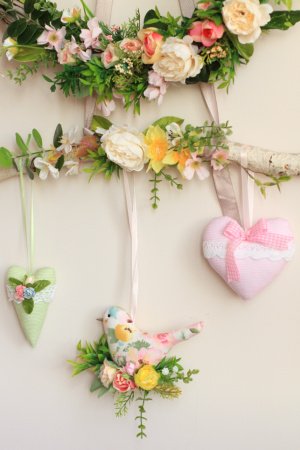 Работа Пасхальная птичка на шесте