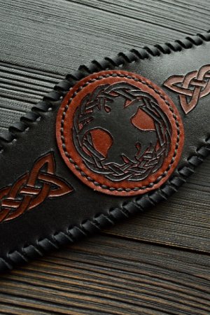 Работа Браслет с деревом жизни и кельтским орнаментом.