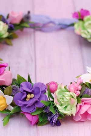 Робота Яскравий весняний вінок віночок