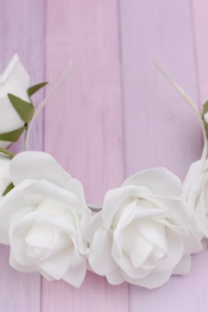 Робота Обруч обідок з великими білими трояндами