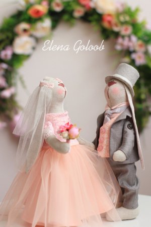 Робота Весільні зайці ( рожеві хмарки)