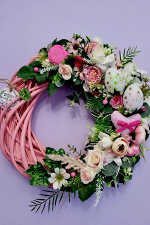 Робота Рожевий великодній віночок