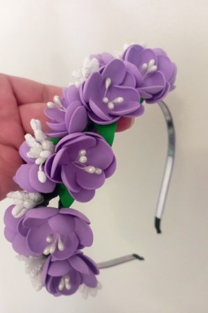 Робота Обідок з бузковими квітами