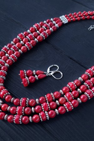 Робота Комплект з натуральних коралів "Поклик серця"