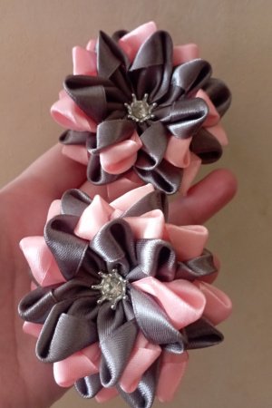 Работа Нарядные объемные бантики